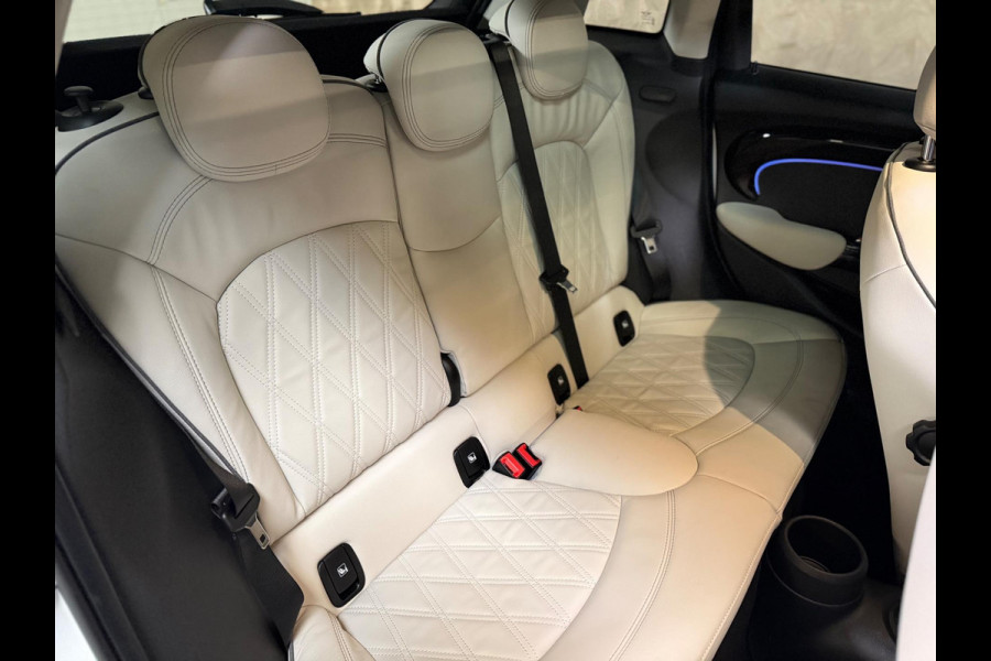 MINI Mini 2.0 Cooper S Essential | Pano | Keyless | HUD | Harman/Kardon | Sfeerverlichting | camera