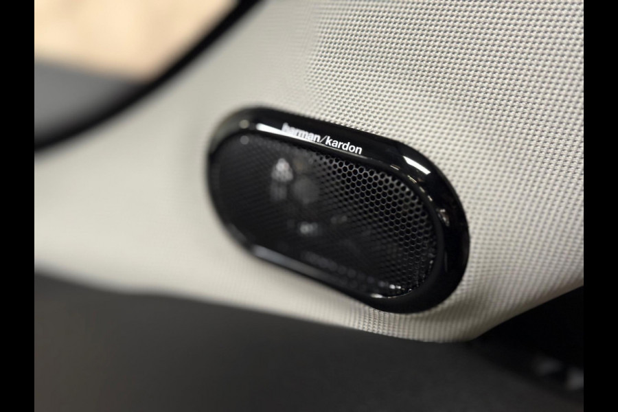 MINI Mini 2.0 Cooper S Essential | Pano | Keyless | HUD | Harman/Kardon | Sfeerverlichting | camera