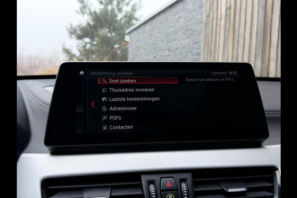 BMW X1 xDrive25e M-sport Automaat | Panoramadak | Leren bekleding | Stoelverwarming | LED verlichting | Climate & cruise control | Misa