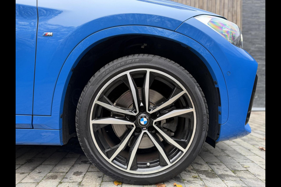 BMW X1 xDrive25e M-sport Automaat | Panoramadak | Leren bekleding | Stoelverwarming | LED verlichting | Climate & cruise control | Misa