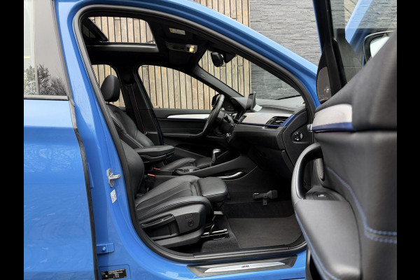 BMW X1 xDrive25e M-sport Automaat | Panoramadak | Leren bekleding | Stoelverwarming | LED verlichting | Climate & cruise control | Misa