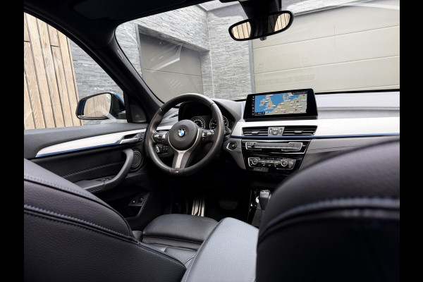 BMW X1 xDrive25e M-sport Automaat | Panoramadak | Leren bekleding | Stoelverwarming | LED verlichting | Climate & cruise control | Misa
