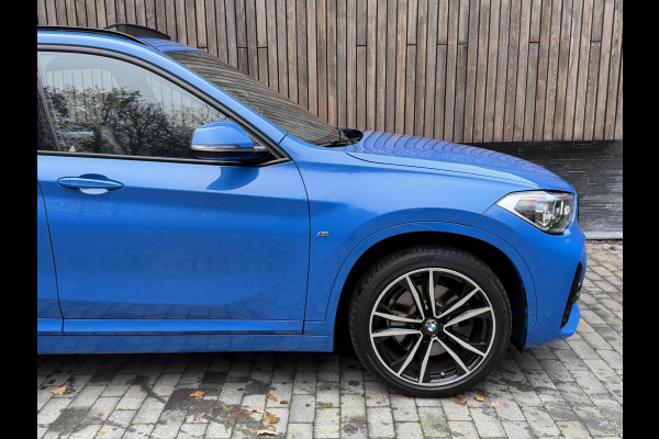 BMW X1 xDrive25e M-sport Automaat | Panoramadak | Leren bekleding | Stoelverwarming | LED verlichting | Climate & cruise control | Misa