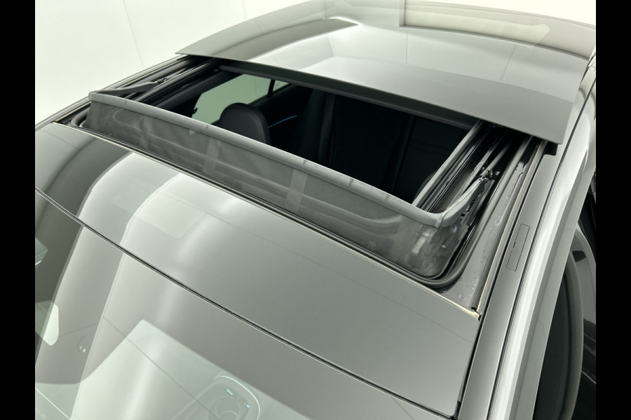 Mercedes-Benz E-Klasse 300 e Sport Edition | Nightpakket | GUARD 360° vehicle protection Plus | Panoramaschuifdak | DISTRONIC | Memorypakket | 360° camera | DIGITAL Light | MBUX Superscreen |