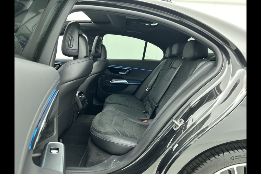 Mercedes-Benz E-Klasse 300 e Sport Edition | Nightpakket | GUARD 360° vehicle protection Plus | Panoramaschuifdak | DISTRONIC | Memorypakket | 360° camera | DIGITAL Light | MBUX Superscreen |
