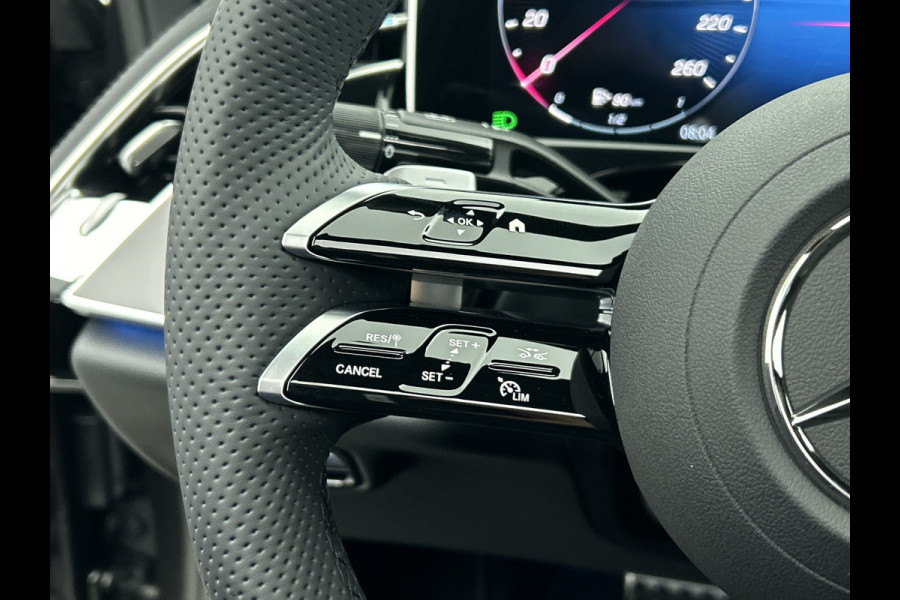 Mercedes-Benz E-Klasse 300 e Sport Edition | Nightpakket | GUARD 360° vehicle protection Plus | Panoramaschuifdak | DISTRONIC | Memorypakket | 360° camera | DIGITAL Light | MBUX Superscreen |