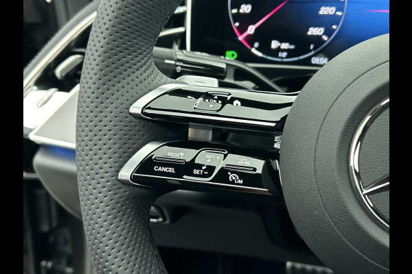 Mercedes-Benz E-Klasse 300 e Sport Edition | Nightpakket | GUARD 360° vehicle protection Plus | Panoramaschuifdak | DISTRONIC | Memorypakket | 360° camera | DIGITAL Light | MBUX Superscreen |