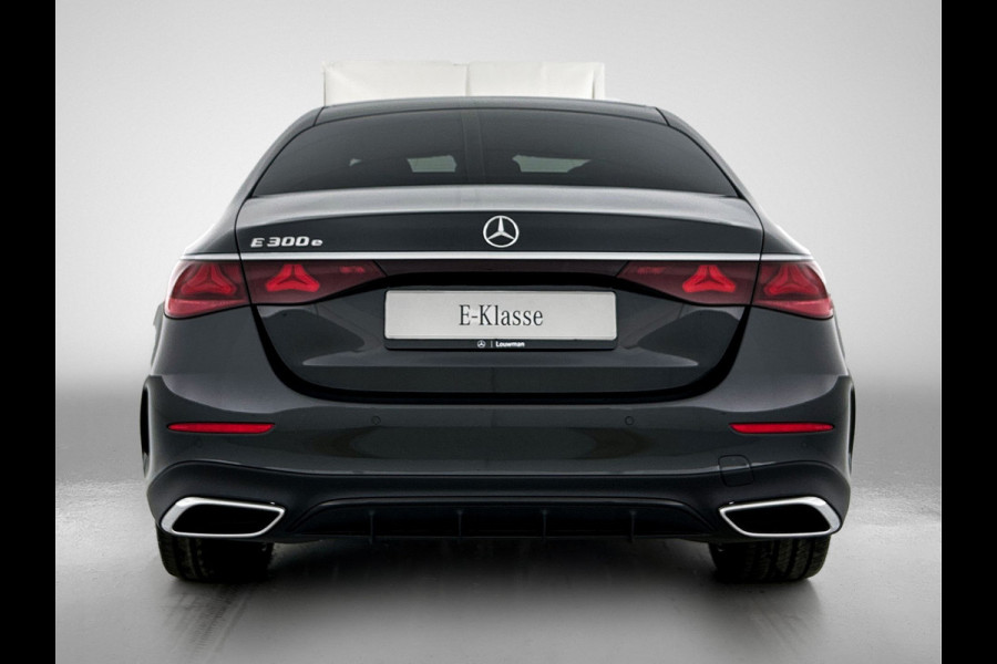 Mercedes-Benz E-Klasse 300 e Sport Edition | Nightpakket | GUARD 360° vehicle protection Plus | Panoramaschuifdak | DISTRONIC | Memorypakket | 360° camera | DIGITAL Light | MBUX Superscreen |