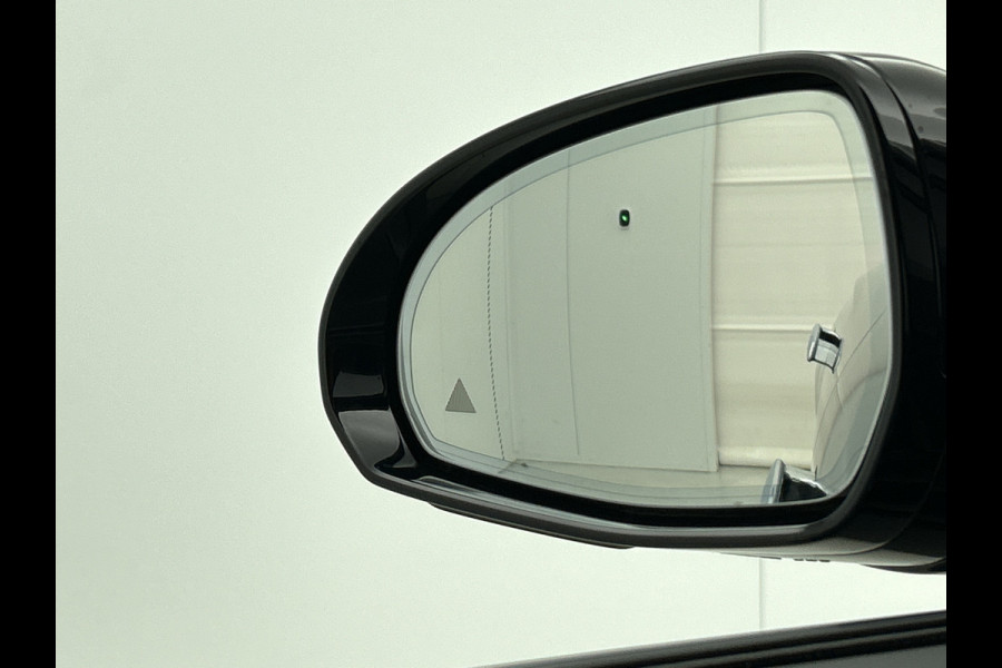 Mercedes-Benz E-Klasse 300 e Sport Edition | Nightpakket | GUARD 360° vehicle protection Plus | Panoramaschuifdak | DISTRONIC | Memorypakket | 360° camera | DIGITAL Light | MBUX Superscreen |