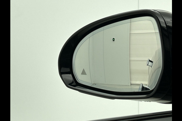 Mercedes-Benz E-Klasse 300 e Sport Edition | Nightpakket | GUARD 360° vehicle protection Plus | Panoramaschuifdak | DISTRONIC | Memorypakket | 360° camera | DIGITAL Light | MBUX Superscreen |