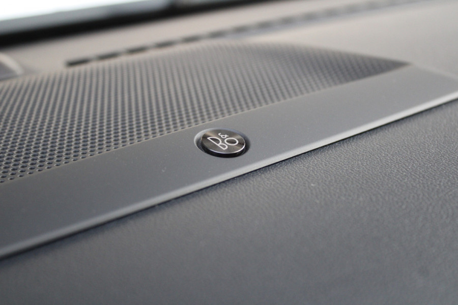 Ford E-Transit Custom 340 L2H1 Limited 65 kWh 218pk - 2x Schuif - LED - 360 Camera - B&O - ACC - Navi - Stoel/Stuurverwarming - Rijklaar