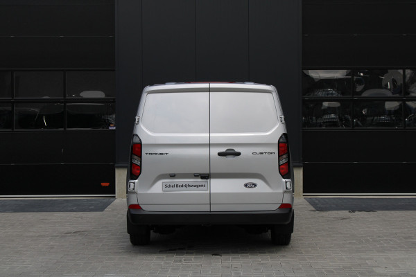 Ford Transit Custom 320 2.0 TDCI L2H1 Trend DC 136pk - 5 zits - Elek Trekhaak - LED - Stoelverwarming - Carplay/Android - Rijklaar