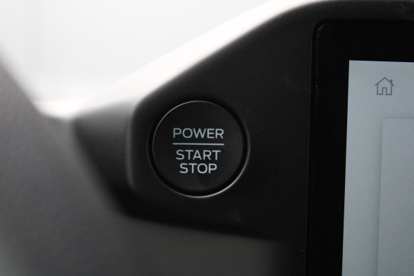 Ford Transit Custom 320 2.0 TDCI L2H1 Trend DC 136pk - 5 zits - Elek Trekhaak - LED - Stoelverwarming - Carplay/Android - Rijklaar