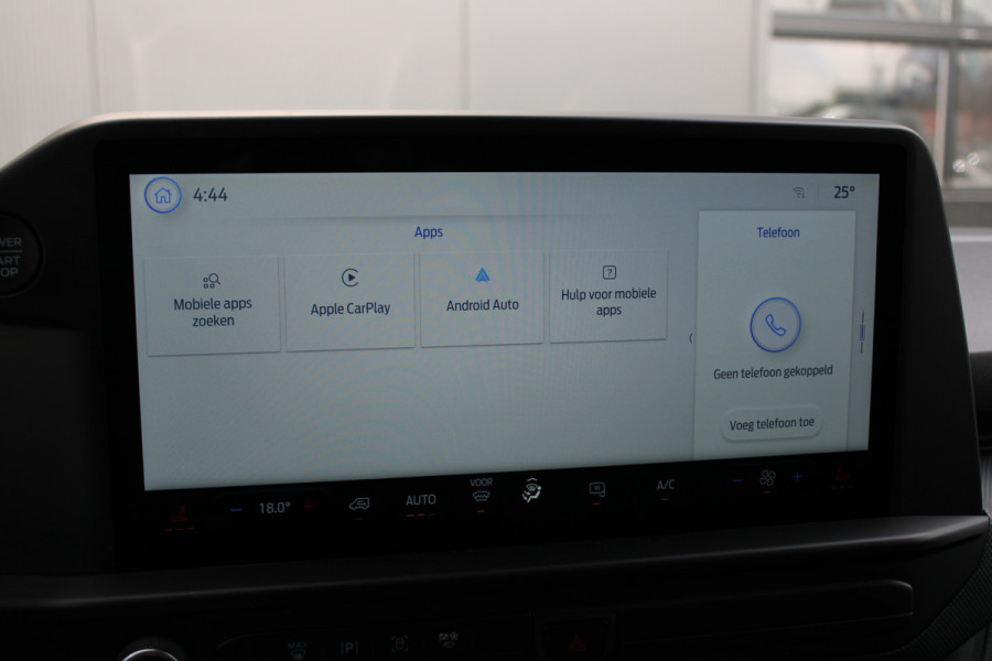 Ford Transit Custom 320 2.0 TDCI L2H1 Trend DC 136pk - 5 zits - Elek Trekhaak - LED - Stoelverwarming - Carplay/Android - Rijklaar