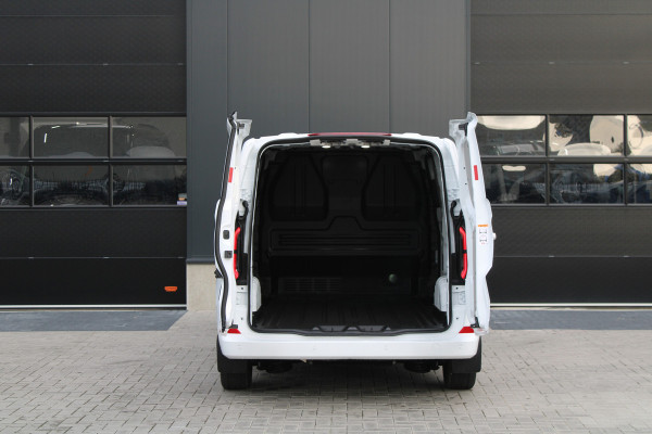 Ford E-Transit Custom 340 L2H1 Limited 65 kWh 218pk - 2x Schuif - LED - 360 Camera - B&O - ACC - Navi - Stoel/Stuurverwarming - Rijklaar