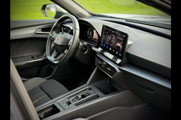 CUPRA Formentor 1.4 e-Hybrid VZ Performance Copper Style Panoramadak|Schaalstoelen|360° Camera|Stuurverw.|Keyless|