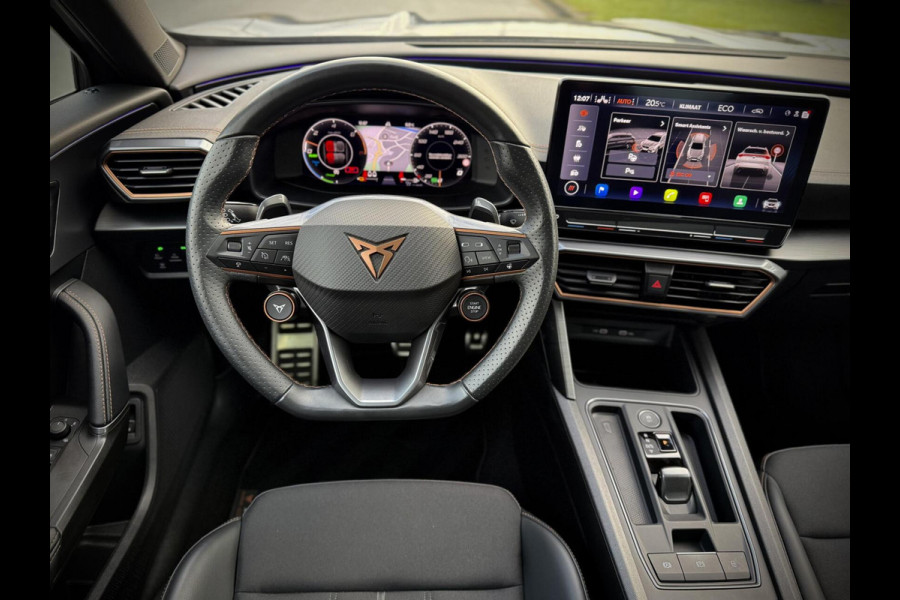 CUPRA Formentor 1.4 e-Hybrid VZ Performance Copper Style Panoramadak|Schaalstoelen|360° Camera|Stuurverw.|Keyless|