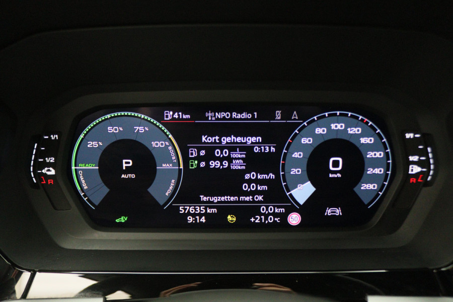 Audi A3 Sportback 45 TFSI e S edition Competition Virtual Cockpit, Standkachel, Cruise, Navigatie, Bluetooth, Climate, PDC, 19''