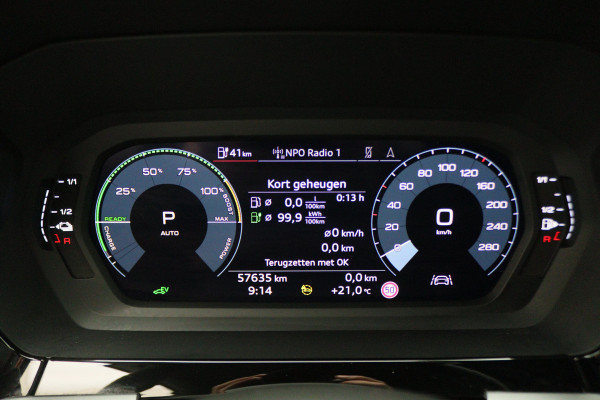 Audi A3 Sportback 45 TFSI e S edition Competition Virtual Cockpit, Standkachel, Cruise, Navigatie, Bluetooth, Climate, PDC, 19''