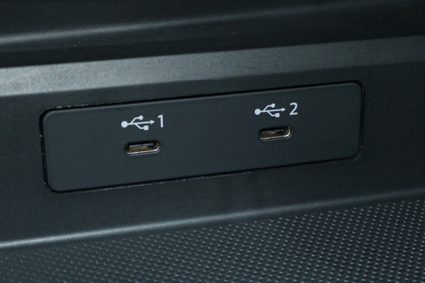 Audi A3 Sportback 45 TFSI e S edition Competition Virtual Cockpit, Standkachel, Cruise, Navigatie, Bluetooth, Climate, PDC, 19''