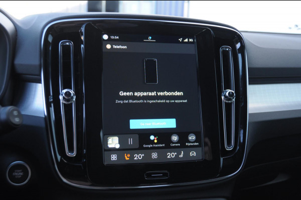 Volvo XC40 B4 211PK Automaat Plus Dark / Adaptive cruise control / Elektrische stoelen / Harman Kardon audio / Pilot assist / BLIS / Stoel en stuur verwarming / Elektrische achterklep / Parkeersensoren met camera / Google infotainment