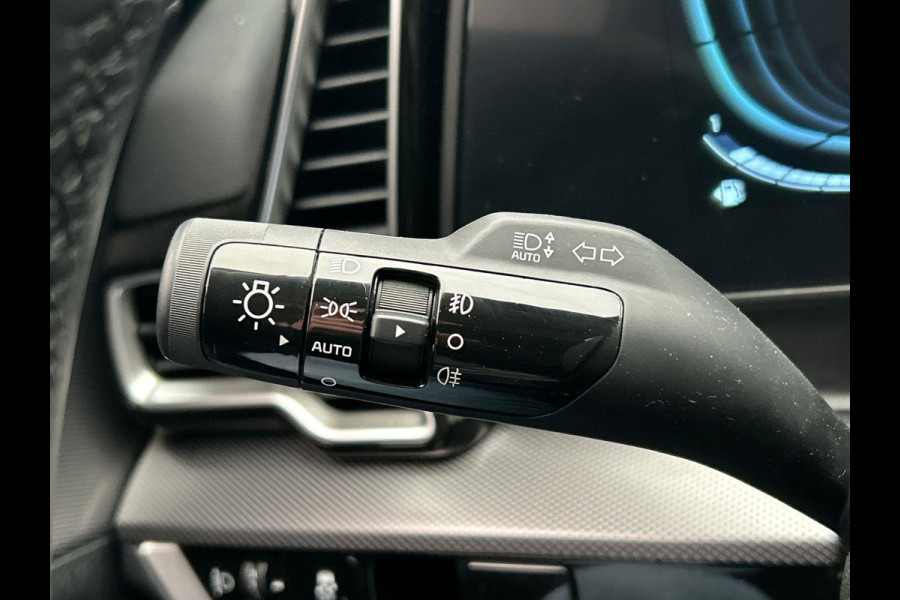 Kia Sportage 1.6 T-GDi Hybrid DynamicLine HEV Carplay Adaptive-cruise Navigatie Camera