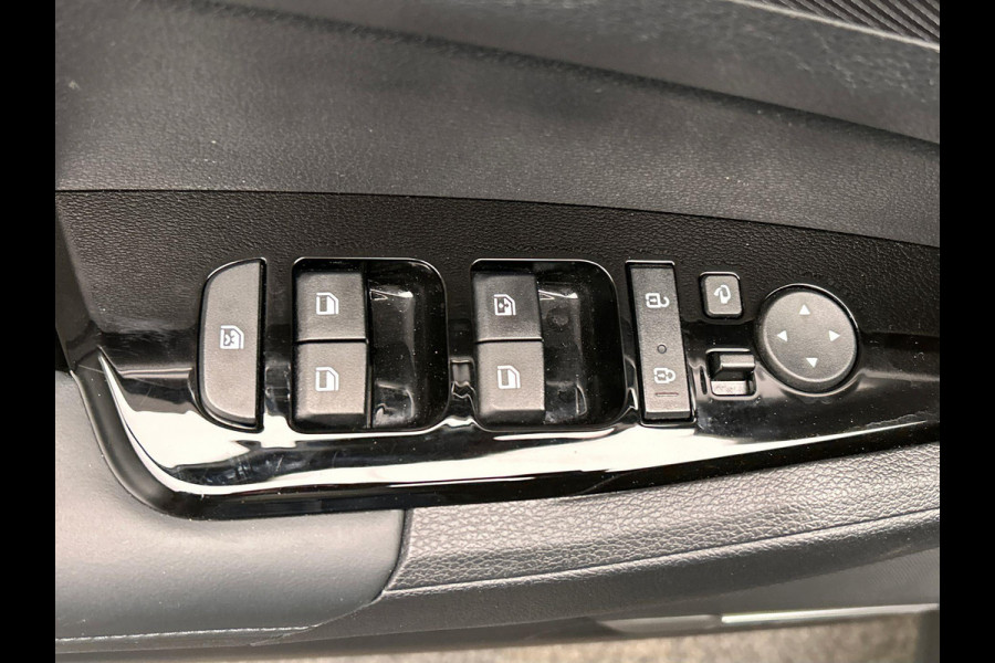 Kia Sportage 1.6 T-GDi Hybrid DynamicLine HEV Carplay Adaptive-cruise Navigatie Camera
