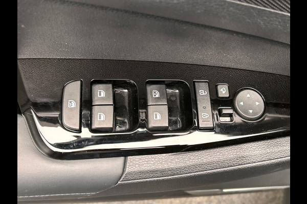 Kia Sportage 1.6 T-GDi Hybrid DynamicLine HEV Carplay Adaptive-cruise Navigatie Camera