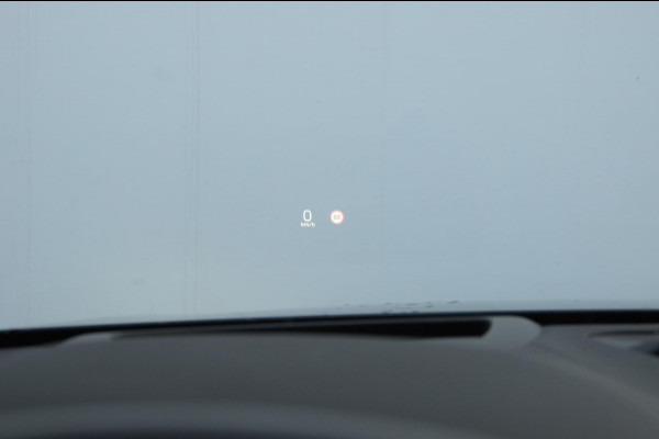 Volvo V60 T6 340PK Automaat Recharge AWD Inscription /  Bowers en Wilkins / Adaptieve cruise control/ Panoramadak/ 19” velgen/ BLIS/ Trekhaak/ Stoel en stuurwielverwarming/ Parkeersensoren met 360 Camera/ Elektrische stoelen met geheugen/ Apple carplay/ Keyless entry/ Head up display