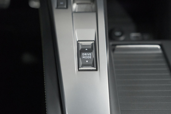 Peugeot 308 PureTech 130 GT | 360 Camera | Stoelen-Pakket | Adaptieve Cruise Control | Apple Carplay