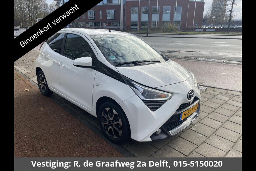 Toyota Aygo 1.0 VVT-i x-joy Apple Carplay/Android Auto | Climtae control | 1E eigenaar | Dealer onderhouden