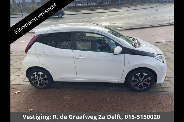 Toyota Aygo 1.0 VVT-i x-joy Apple Carplay/Android Auto | Climtae control | 1E eigenaar | Dealer onderhouden