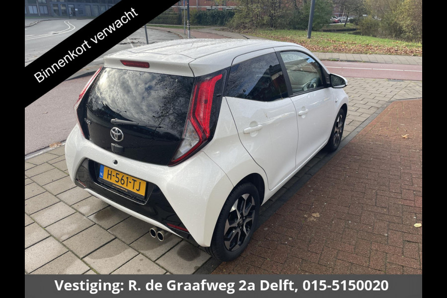 Toyota Aygo 1.0 VVT-i x-joy Apple Carplay/Android Auto | Climtae control | 1E eigenaar | Dealer onderhouden