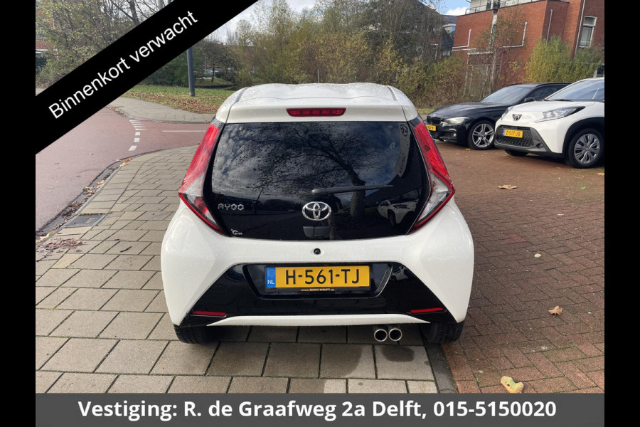Toyota Aygo 1.0 VVT-i x-joy Apple Carplay/Android Auto | Climtae control | 1E eigenaar | Dealer onderhouden