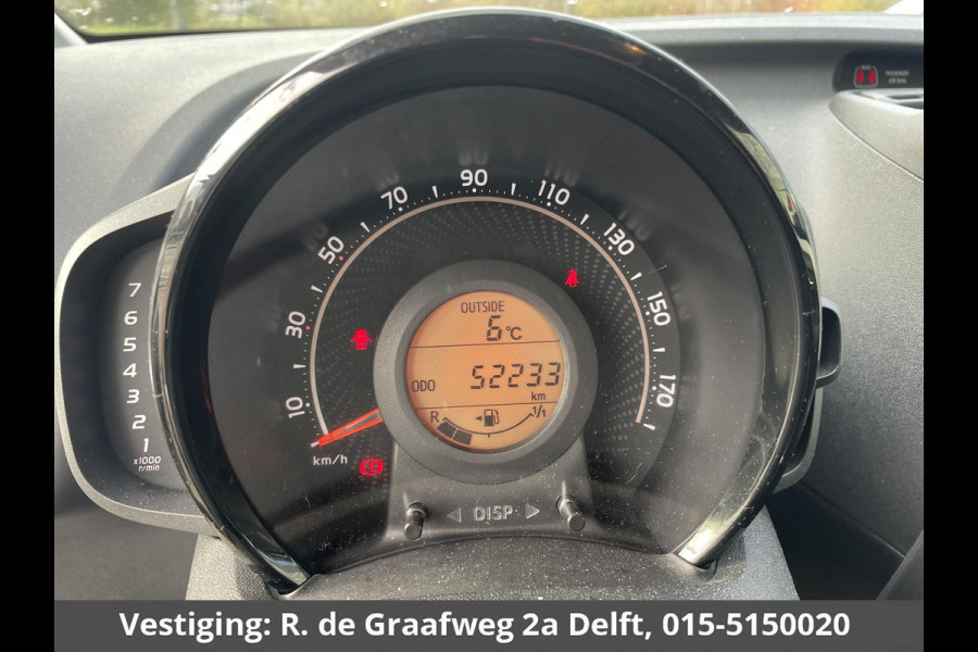 Toyota Aygo 1.0 VVT-i x-joy Apple Carplay/Android Auto | Climtae control | 1E eigenaar | Dealer onderhouden