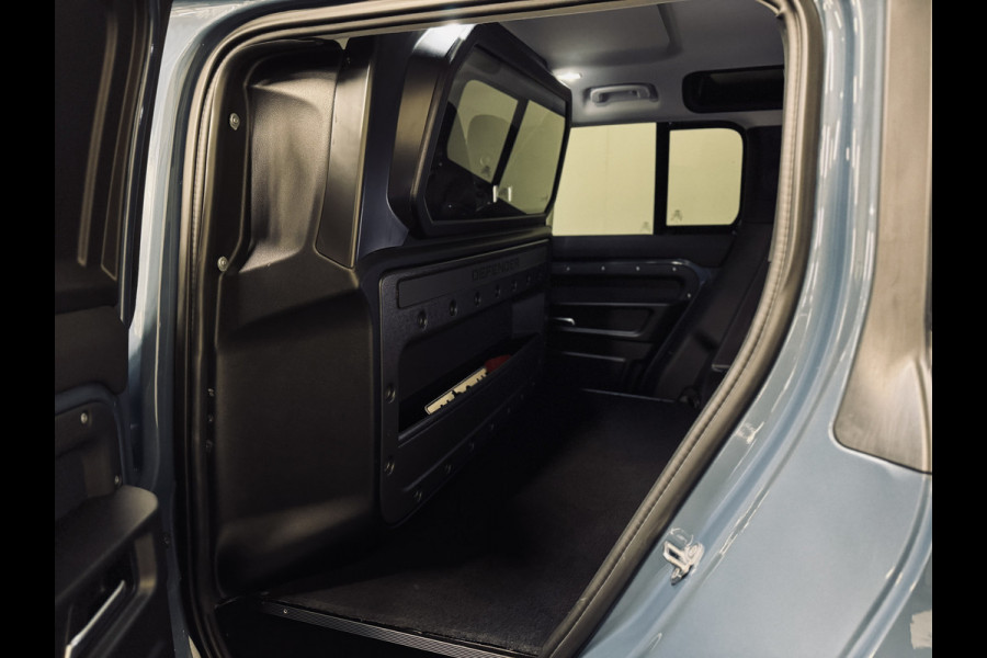 Land Rover Defender 110 3.0 D300 S HardTop Commercial | Trekhaak | Luchtvering | 360 camera