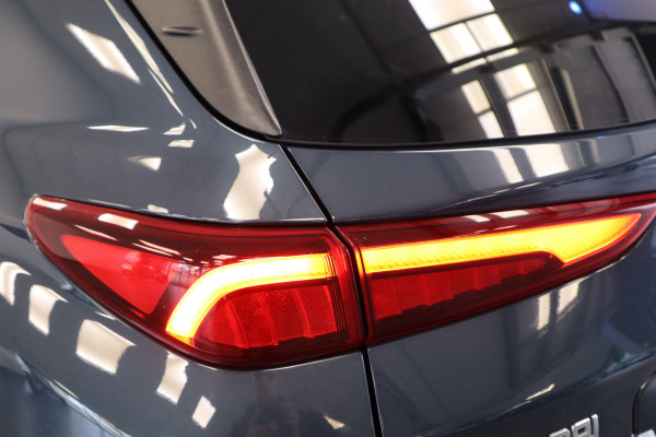 Hyundai Kona EV Fashion 64 kWh ACC Climate PDC Keyless LED