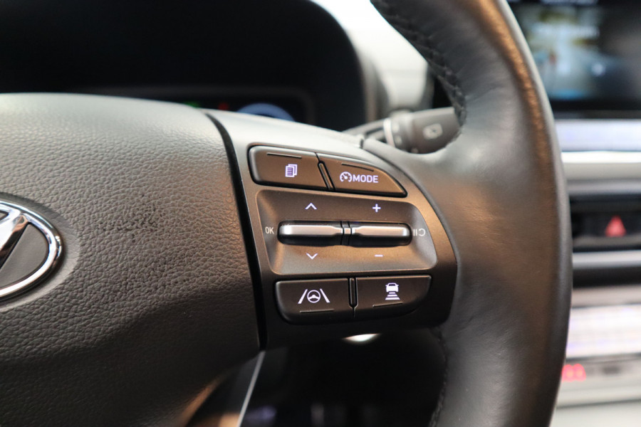 Hyundai Kona EV Fashion 64 kWh ACC Climate PDC Keyless LED