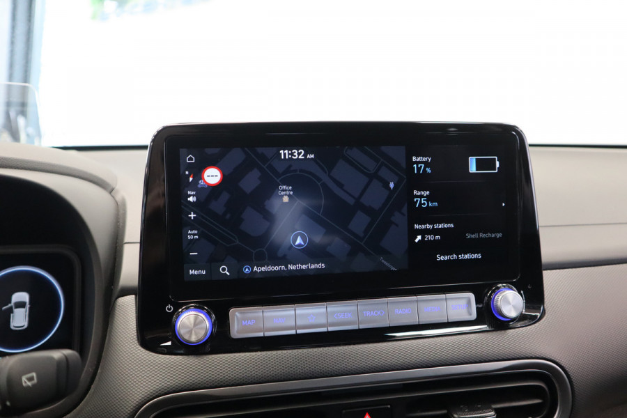 Hyundai Kona EV Fashion 64 kWh ACC Climate PDC Keyless LED