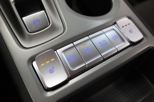 Hyundai Kona EV Fashion 64 kWh ACC Climate PDC Keyless LED