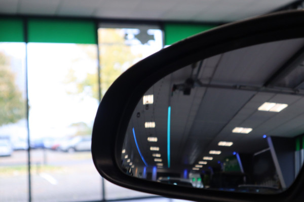 Hyundai Kona EV Fashion 64 kWh ACC Climate PDC Keyless LED