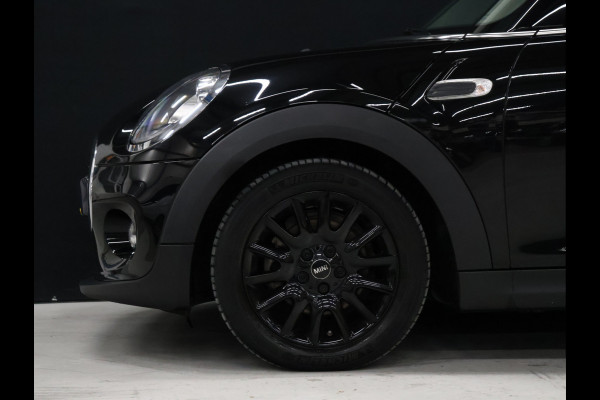 MINI Mini 1.5 Cooper Business [NAVIGATIE, AIRCO, PDC ACHTER, BLUETOOTH, 6-BAK, CRUISE CONTROL, NIEUWSTAAT]