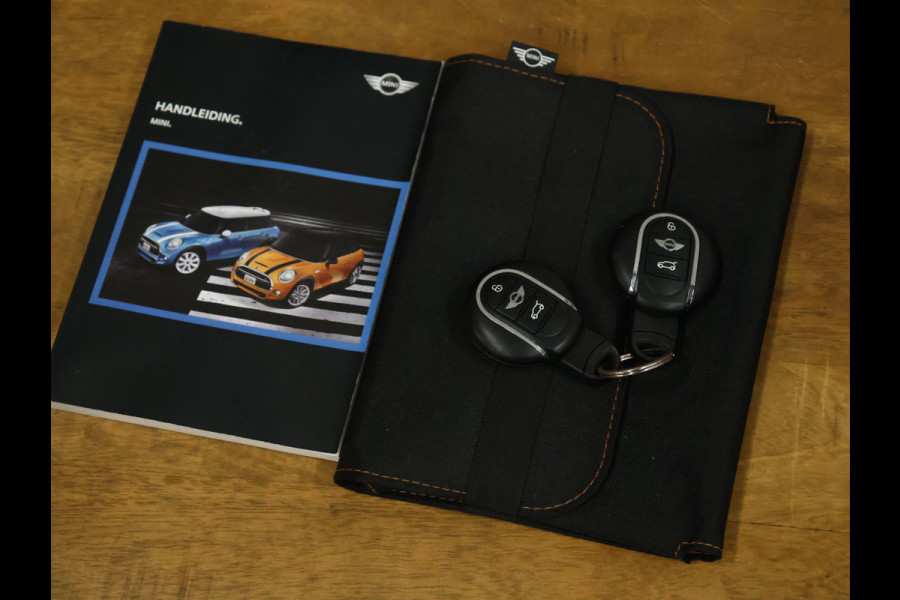 MINI Mini 1.5 Cooper Business [NAVIGATIE, AIRCO, PDC ACHTER, BLUETOOTH, 6-BAK, CRUISE CONTROL, NIEUWSTAAT]