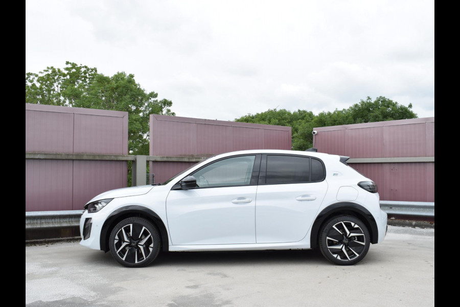 Peugeot e-208 EV GT Avantage 51 kWh NAVI + CARPLAY | ACHTERUITRIJCAMERA MET SENSOREN | E.C.C. | UIT VOORRAAD LEVERBAAR