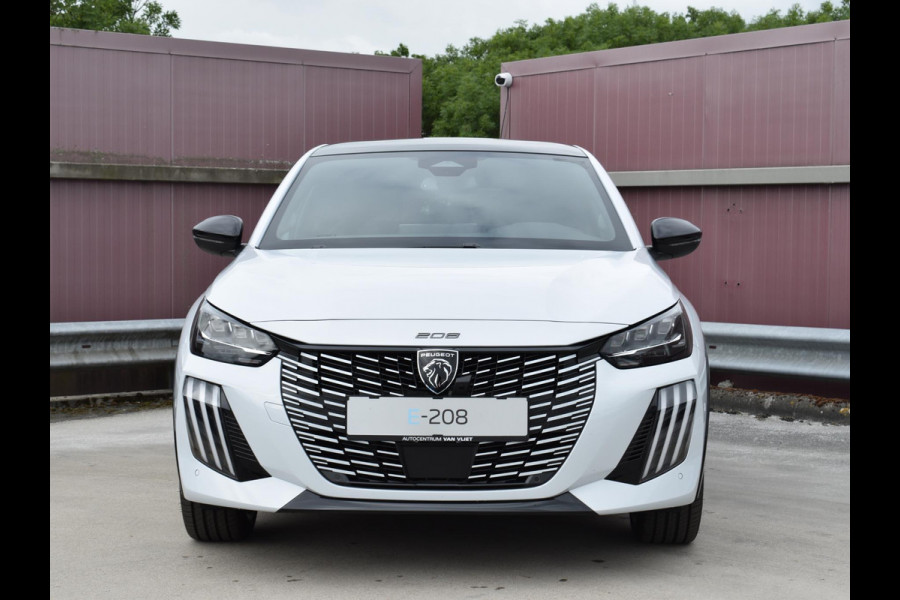 Peugeot e-208 EV GT Avantage 51 kWh NAVI + CARPLAY | ACHTERUITRIJCAMERA MET SENSOREN | E.C.C. | UIT VOORRAAD LEVERBAAR