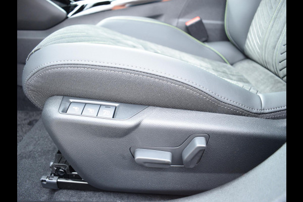 Peugeot e-208 EV GT Avantage 51 kWh NAVI + CARPLAY | ACHTERUITRIJCAMERA MET SENSOREN | E.C.C. | UIT VOORRAAD LEVERBAAR