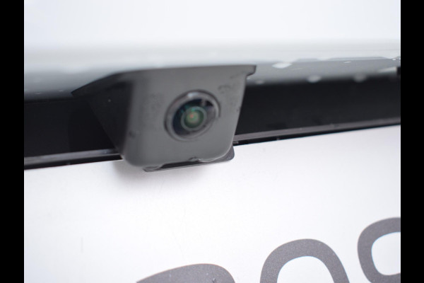 Peugeot e-208 EV GT Avantage 51 kWh NAVI + CARPLAY | ACHTERUITRIJCAMERA MET SENSOREN | E.C.C. | UIT VOORRAAD LEVERBAAR