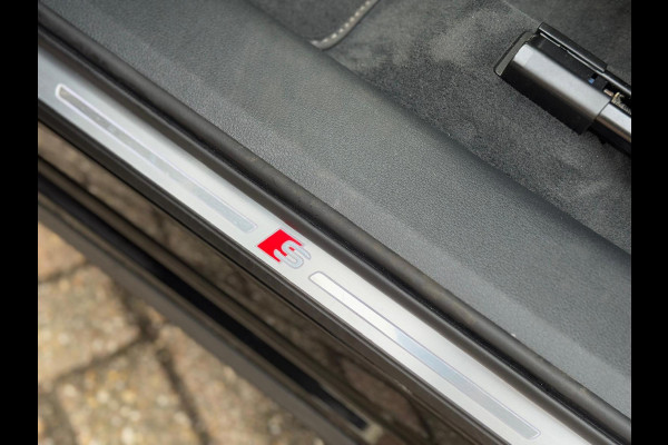 Audi e-tron E-tron 55 quattro advanced 95 kWh S-LINE, panoramadak,21 inch, 2 e eigenaar, nl auto met nationale auto pas