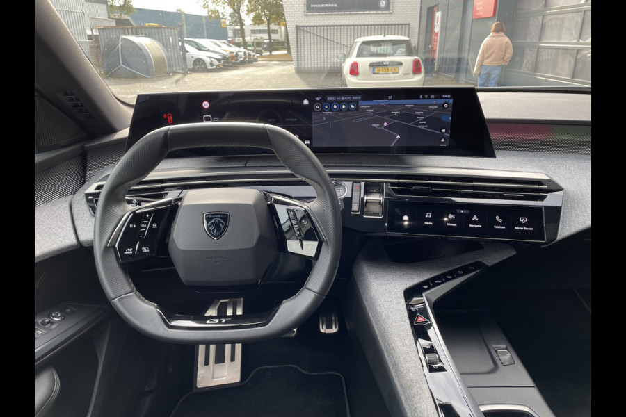 Peugeot 3008 136pk Hybrid GT First Edition (Elektrische Klep - Stoel-/- stuurverwarming - Adaptieve Cruise Controle - Camera - Keyless Entry