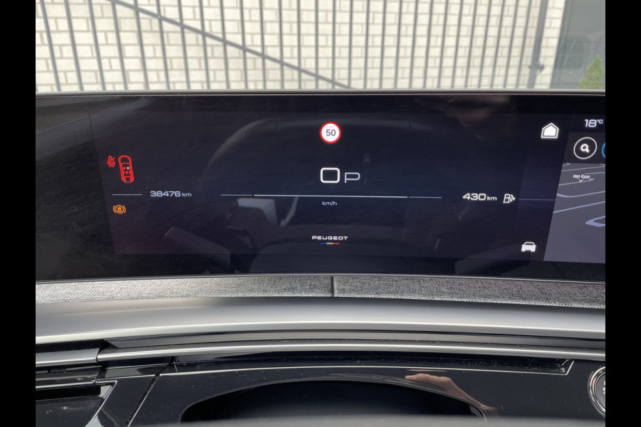 Peugeot 3008 136pk Hybrid GT First Edition (Elektrische Klep - Stoel-/- stuurverwarming - Adaptieve Cruise Controle - Camera - Keyless Entry